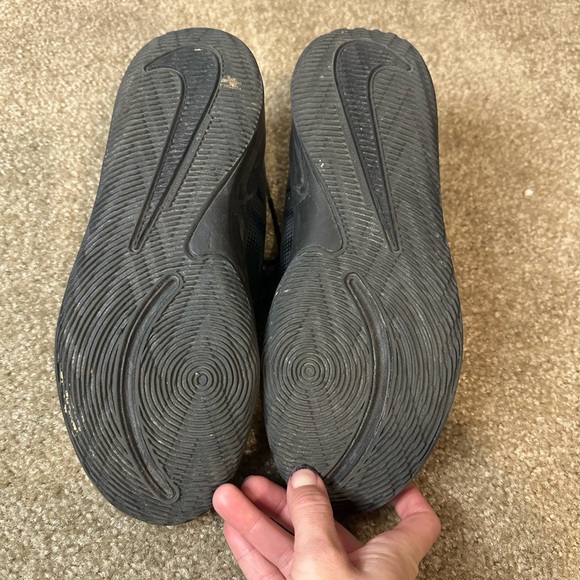 Nike kids Black Athletic Shoes - Picture 10 of 10